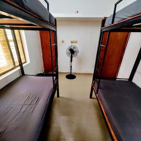 Gogonuts Hostel Варкала Экстерьер фото