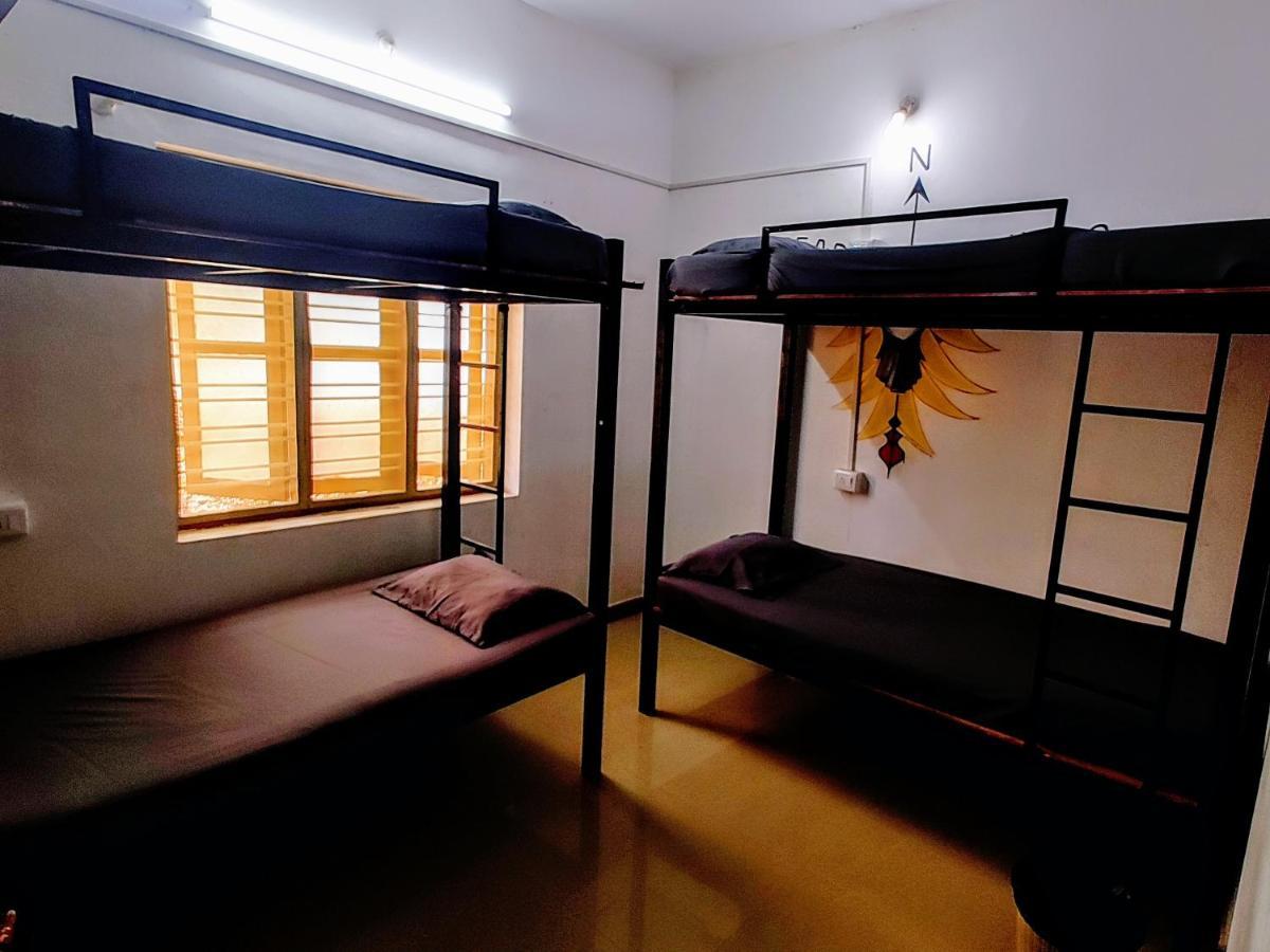 Gogonuts Hostel Варкала Экстерьер фото