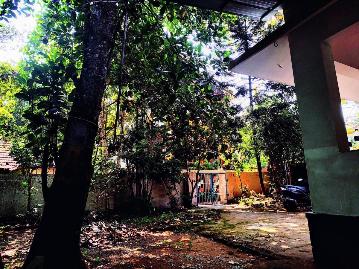 Gogonuts Hostel Варкала Экстерьер фото
